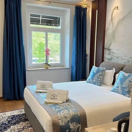 Whiteswan Hotel Ihnen