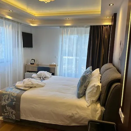 Whiteswan 4*