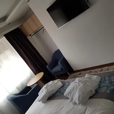 Hotel Whiteswan 4*