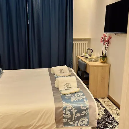 Whiteswan Hotel 4*