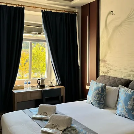 Whiteswan 4* Ihnen