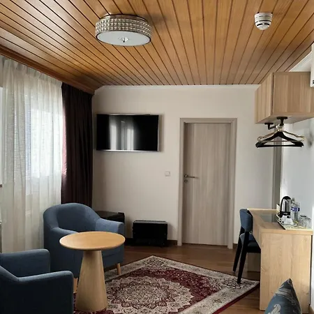 Whiteswan Hotel 4*