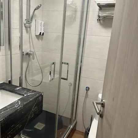 Szálloda Whiteswan Ihnen