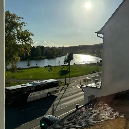 Whiteswan Hotel 4*