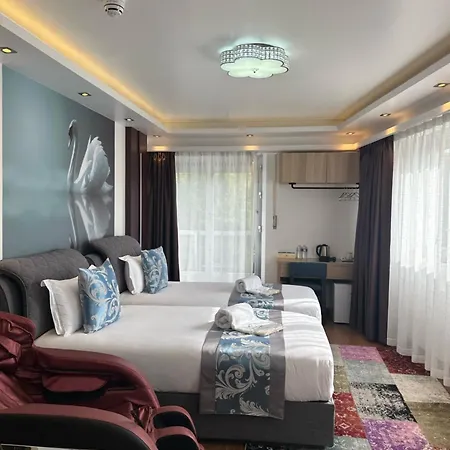 Whiteswan Hotel