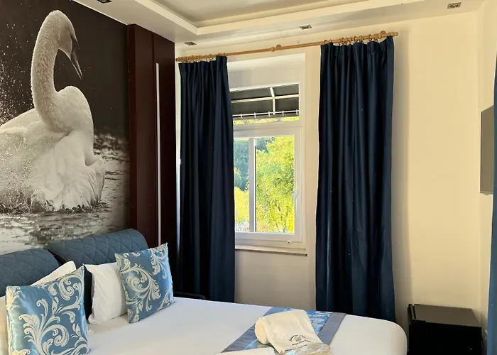 Whiteswan Otel Ihnen